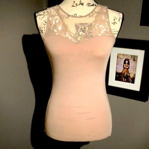 Fitted stretch sideseam lace sleep top